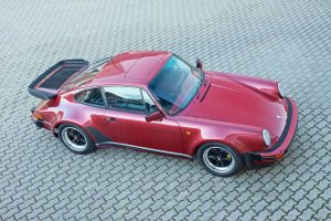 Porsche_930_5_Gang_samtrot_9