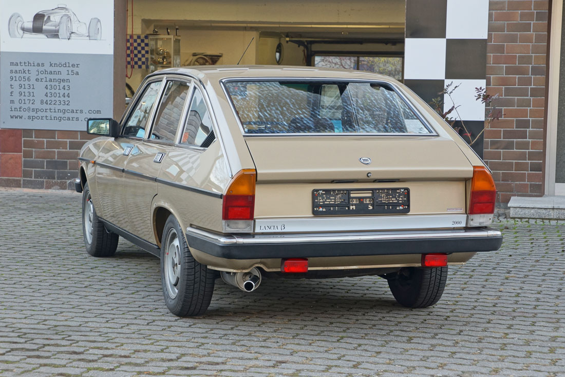 Lancia 2000 berlina