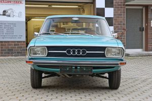 audi_100_ls_tuerkis_mettalic_14a