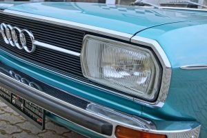 audi_100_ls_tuerkis_mettalic_15a
