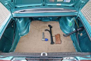 audi_100_ls_tuerkis_mettalic_4a