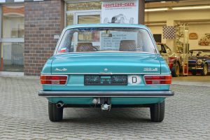 audi_100_ls_tuerkis_mettalic_8a