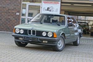 bmw_e23_745i_platanengruen_1