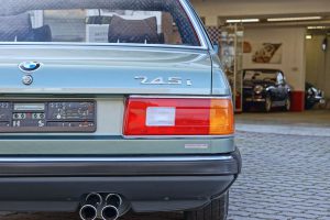 bmw_e23_745i_platanengruen_4