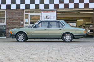 bmw_e23_745i_platanengruen_6