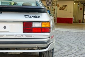 porsche_944_turbo_lapin_10