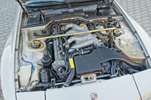 porsche_944_turbo_lapin_2