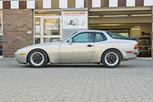 porsche_944_turbo_lapin_4