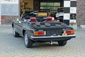 alfa_romeo_spider_1300_junior_nero_10
