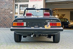 alfa_romeo_spider_1300_junior_nero_9