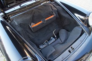porsche_964_cabrio_schwarz_10